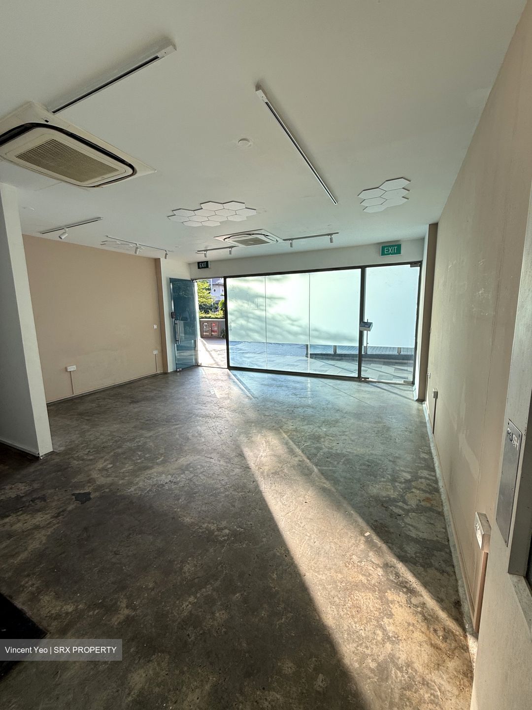 Kensington Square (D19), Retail #561525941